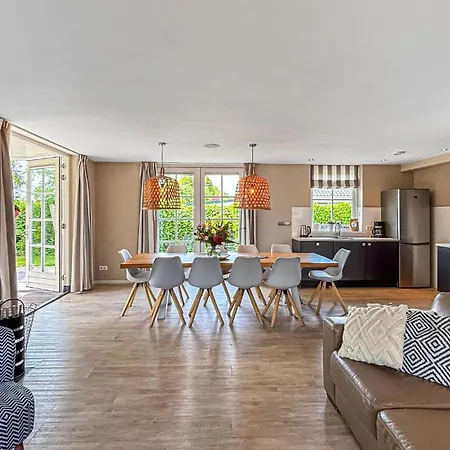 Holiday home 5 Bedroom Gorgeous In Noordwijk