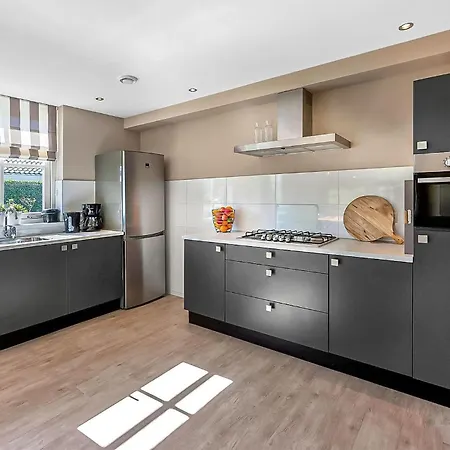 5 Bedroom Gorgeous In